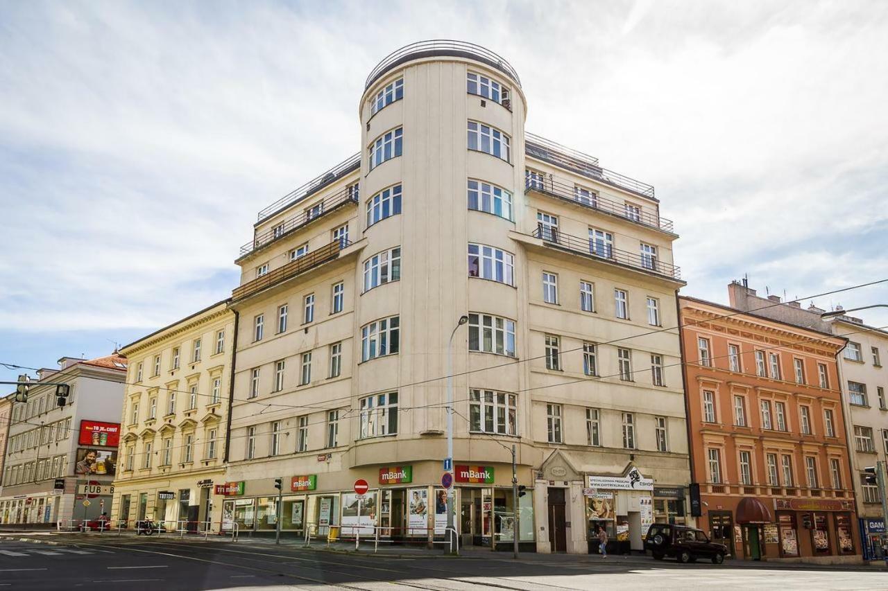 Top Wenceslas Square Apartment — Photos 1